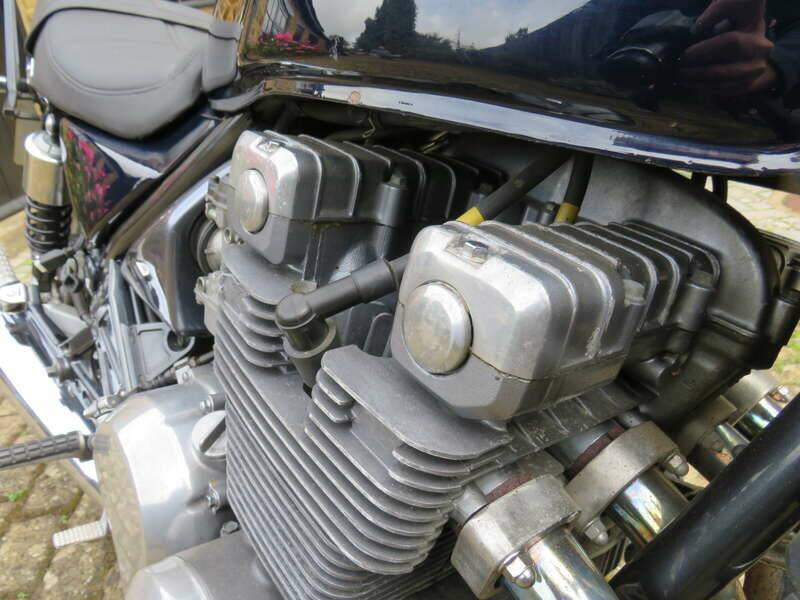 Image 22/39 of Kawasaki ZR 550 Zephyr (1991)