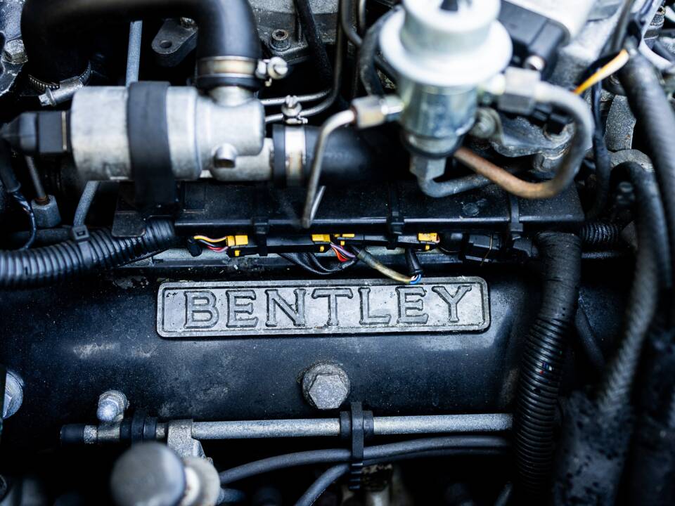 Image 37/50 of Bentley Continental R (1993)
