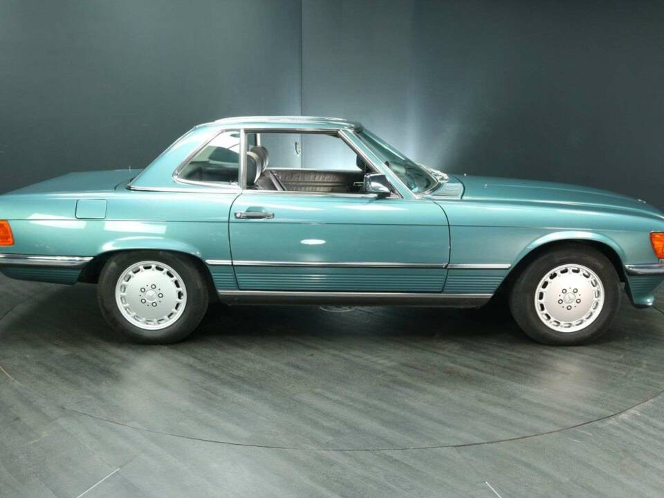 Bild 7/29 von Mercedes-Benz 420 SL (1986)