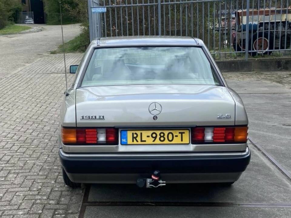Image 6/8 of Mercedes-Benz 190 D (1991)