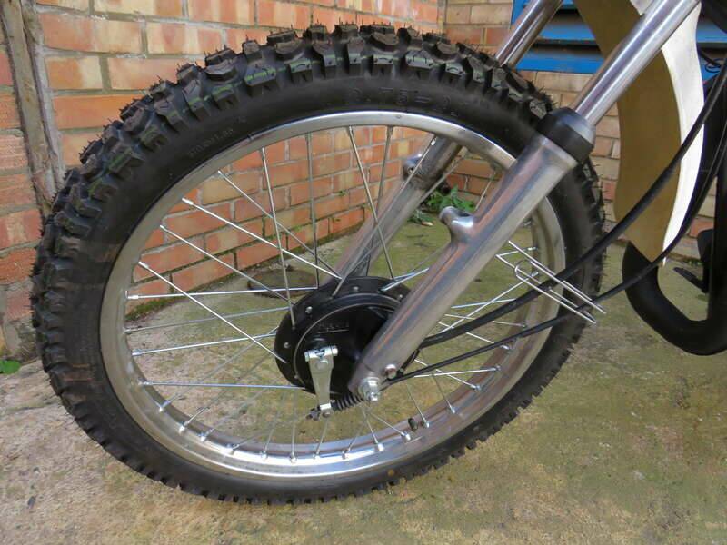 Bild 28/37 von Suzuki DUMMY (1977)