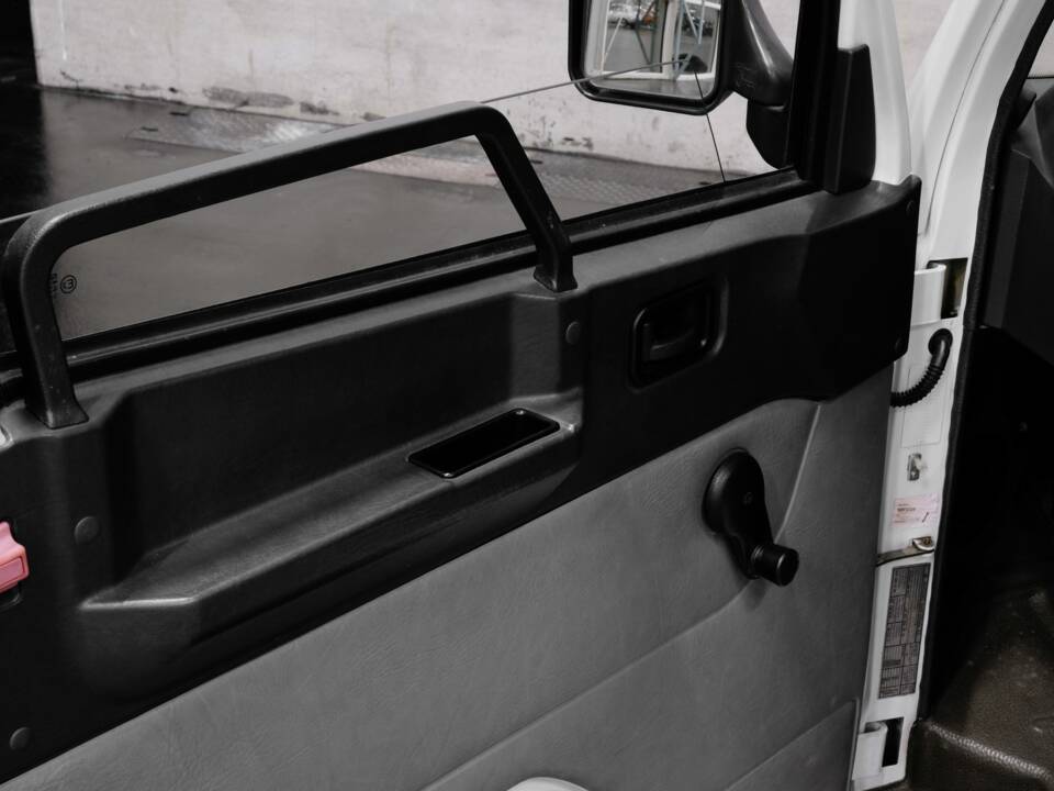 Immagine 16/43 di Mercedes-Benz MB 100 D lang (1993)