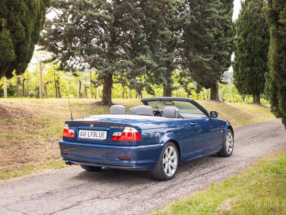 Image 10/56 of BMW 323Ci (2000)