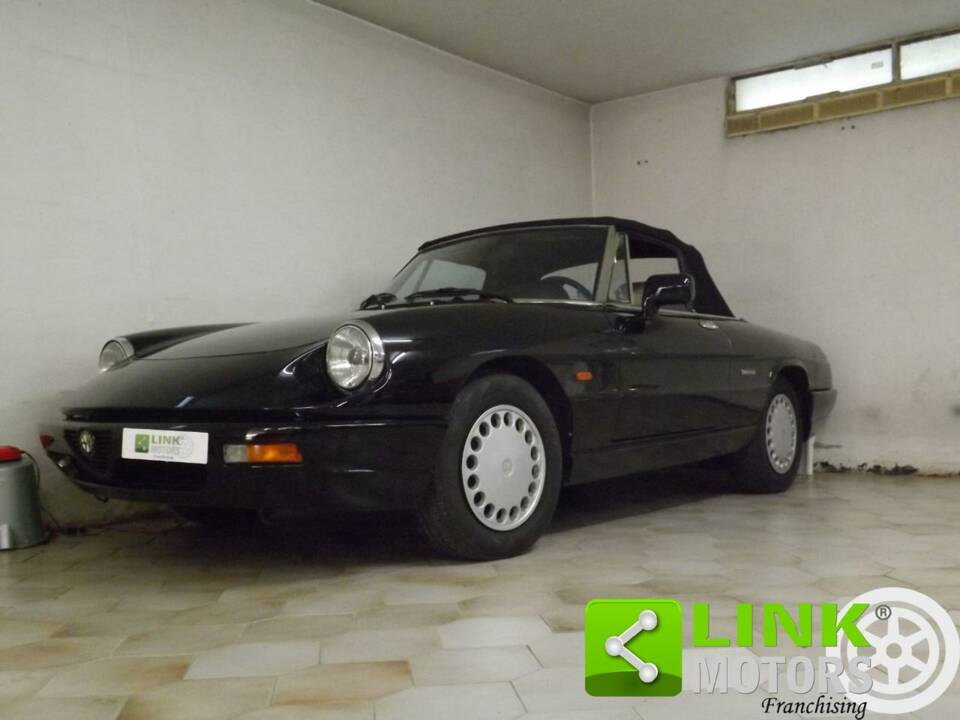 Image 2/10 of Alfa Romeo 1.6 Spider (1991)