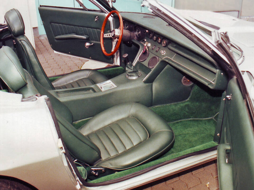 Image 4/5 of Maserati Ghibli Spyder (1969)