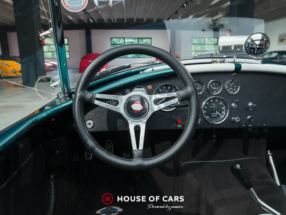 Imagen 17/25 de AC Cobra 427 (1965)
