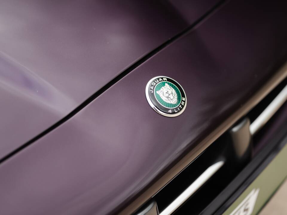 Image 41/42 of Jaguar XK8 4.0 (1999)