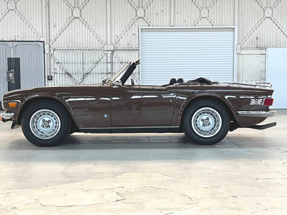 Immagine 4/50 di Triumph TR 6 (1974)
