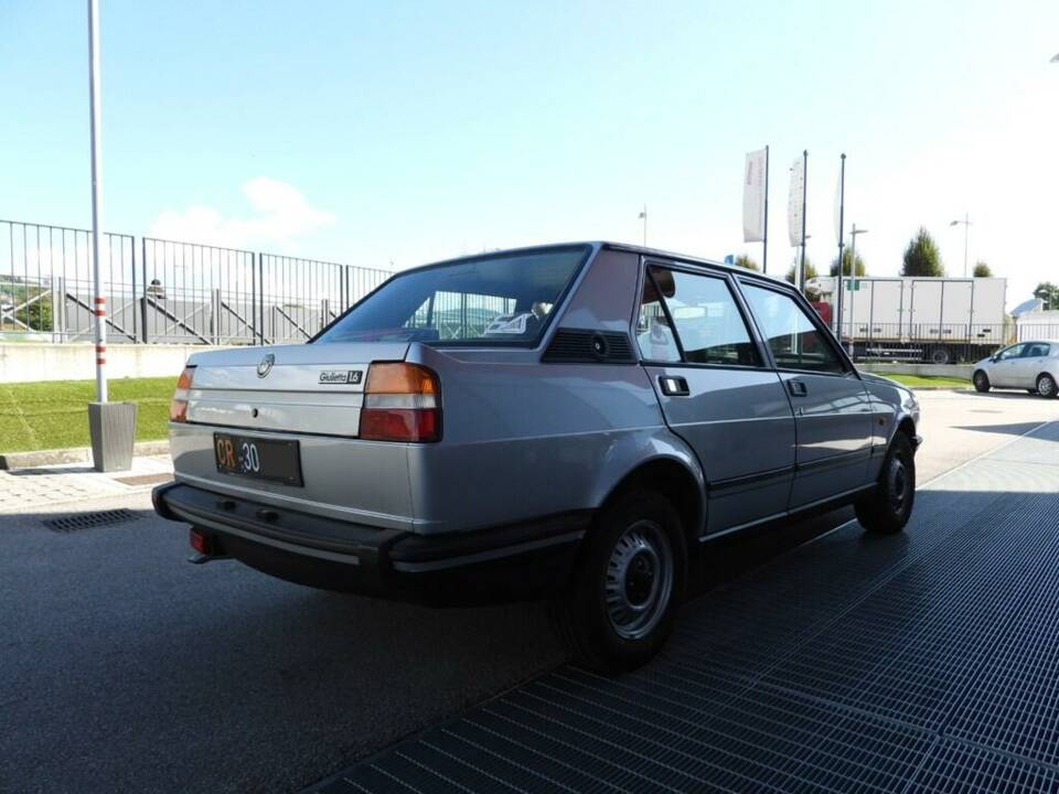 Image 3/14 of Alfa Romeo Giulietta 1.6 (1982)