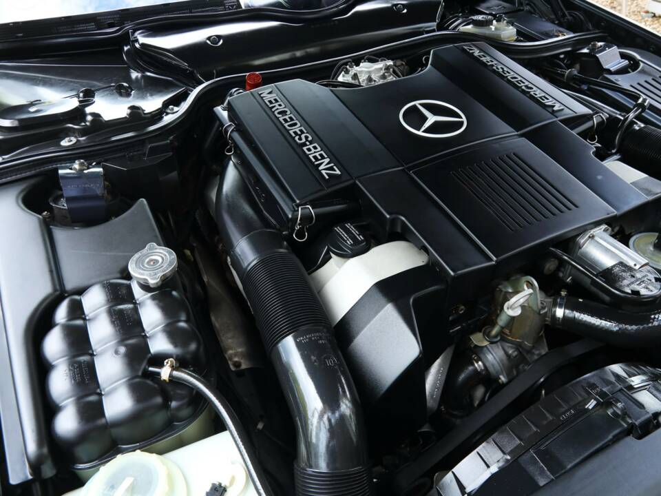 Image 4/50 of Mercedes-Benz 500 SL (1992)