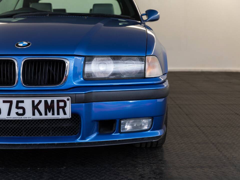 Image 38/43 of BMW M3 (1998)