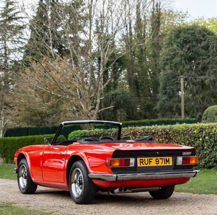 Afbeelding 36/50 van Triumph TR 6 (1974)