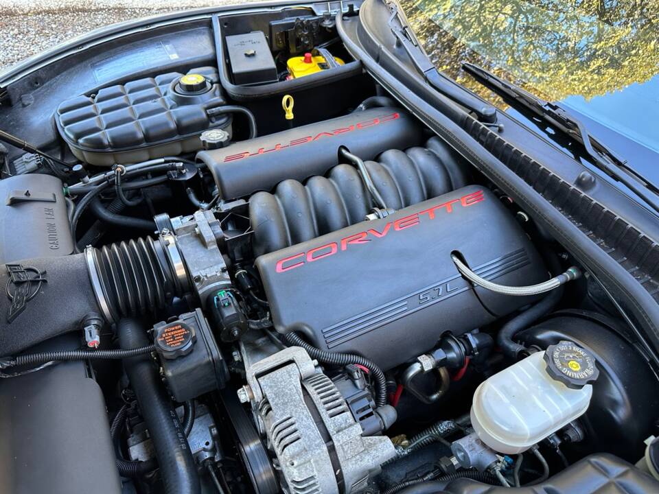 Image 96/191 of Chevrolet Corvette (1999)