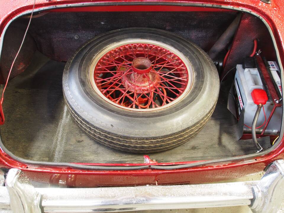 Immagine 21/23 di Austin-Healey 3000 Mk II (BJ7) (1964)