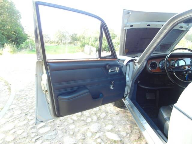 Image 57/60 of Jaguar XJ 6 4.2 (1972)
