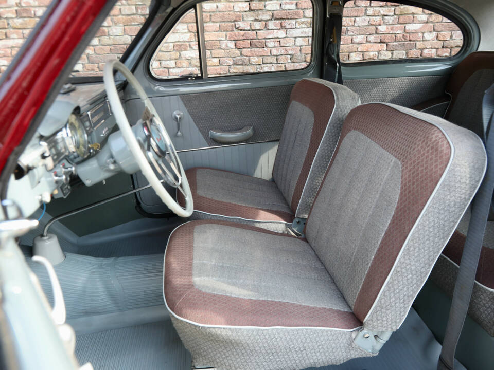 Bild 32/50 von Volvo PV 444 (1955)