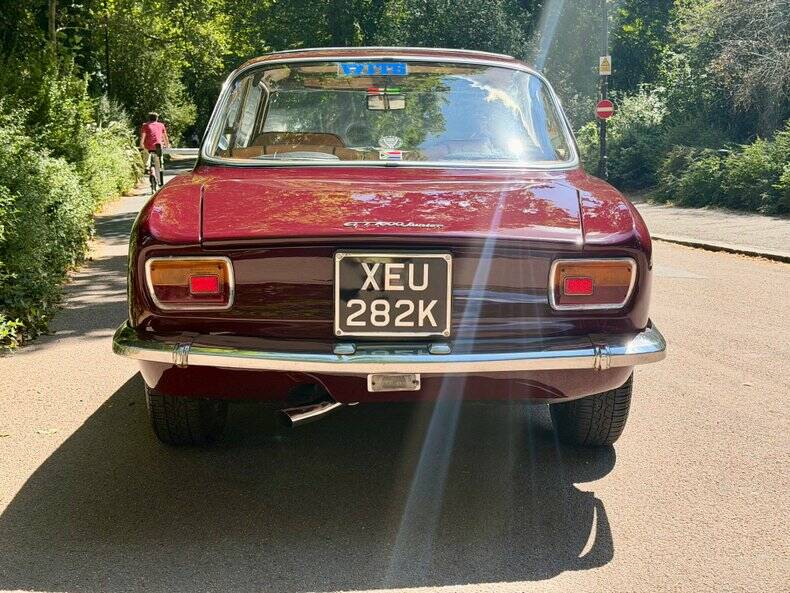 Image 5/48 of Alfa Romeo Giulia 1600 GT Junior (1972)