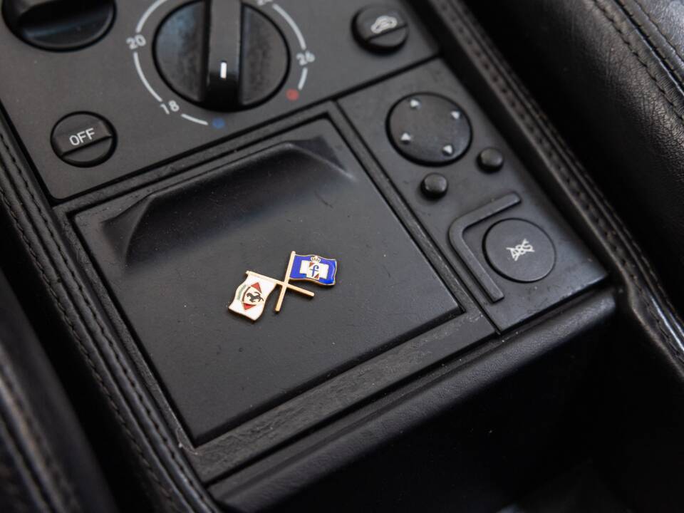 Afbeelding 19/40 van Ferrari F 355 Berlinetta (1996)