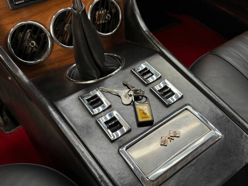 Bild 4/32 von Ferrari 365 GT 2+2 (1969)