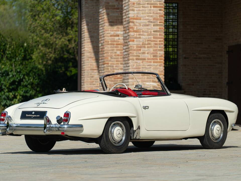 Afbeelding 11/50 van Mercedes-Benz 190 SL (1959)