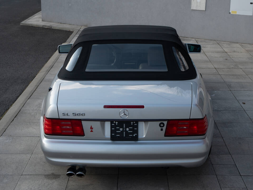Bild 14/75 von Mercedes-Benz SL 500 (1997)
