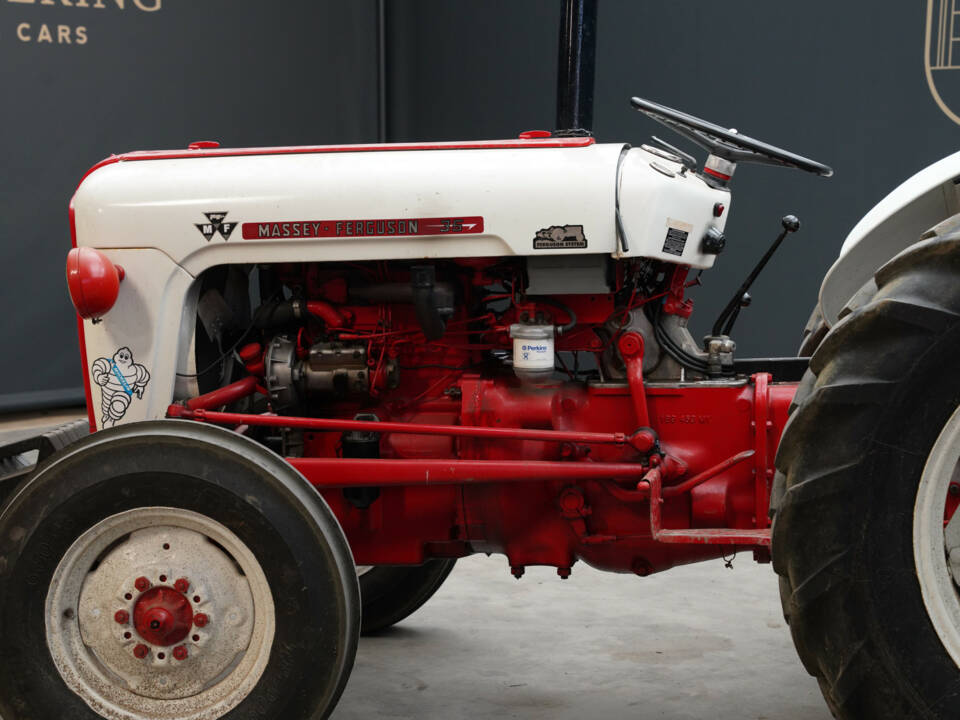 Image 30/46 of Massey-Ferguson MF 35 (1958)