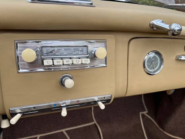 Image 13/30 of BMW 502 Sport (1955)