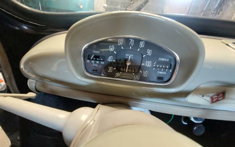 Image 7/9 de Renault 4 CV (1956)