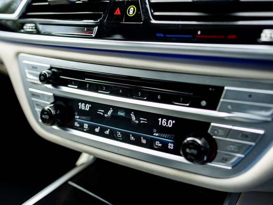 Afbeelding 29/46 van BMW 740d xDrive (2022)