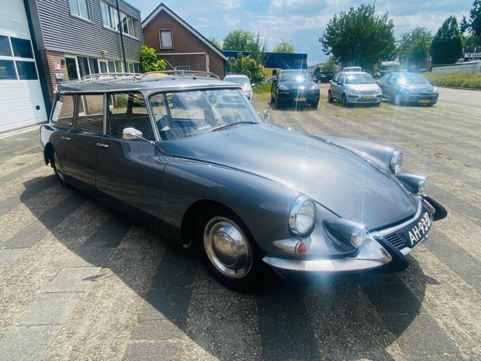 Bild 25/50 von Citroën DS 21 Familiale (1967)