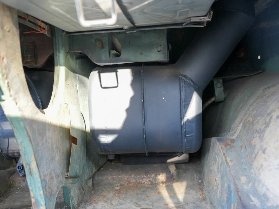 Image 20/40 of Volkswagen Schwimmwagen (1943)
