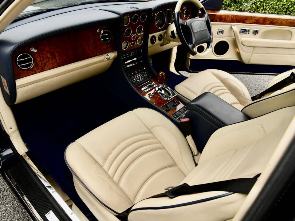 Immagine 23/50 di Bentley Continental T (2003)