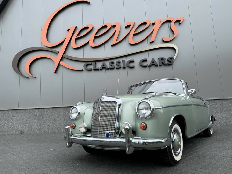 Image 3/50 of Mercedes-Benz 220 S Cabriolet (1958)