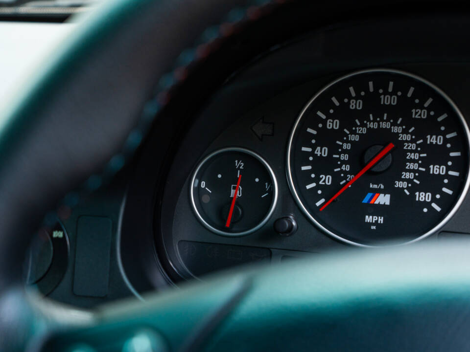 Image 39/56 of BMW M5 (2000)