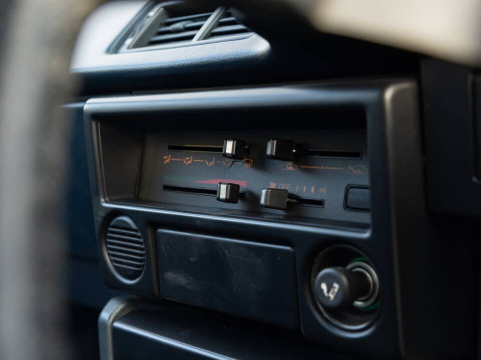 Bild 36/37 von Toyota Corolla GT (1986)