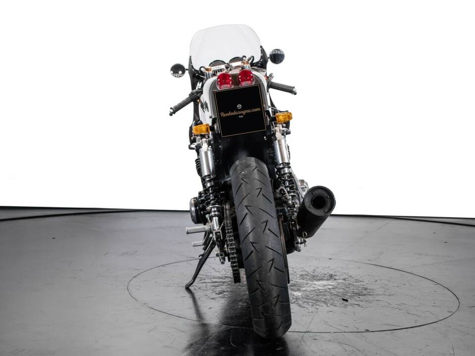 Imagen 27/27 de Honda CB 900 F Bol d'Or (1982)