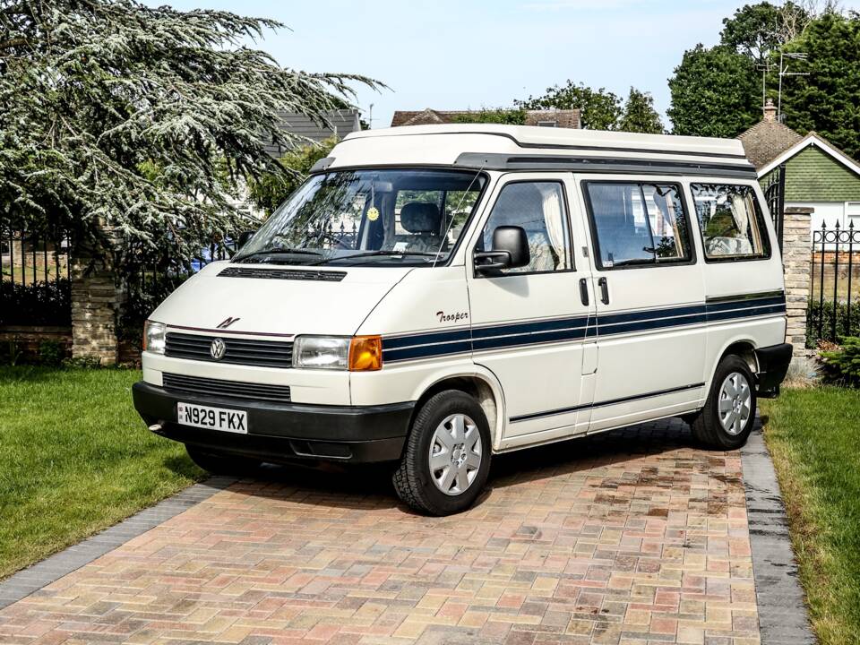Image 24/37 of Volkswagen T4 California 2.0 (1996)