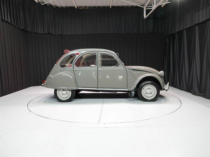 Image 8/15 de Citroën 2 CV  AZ (1966)