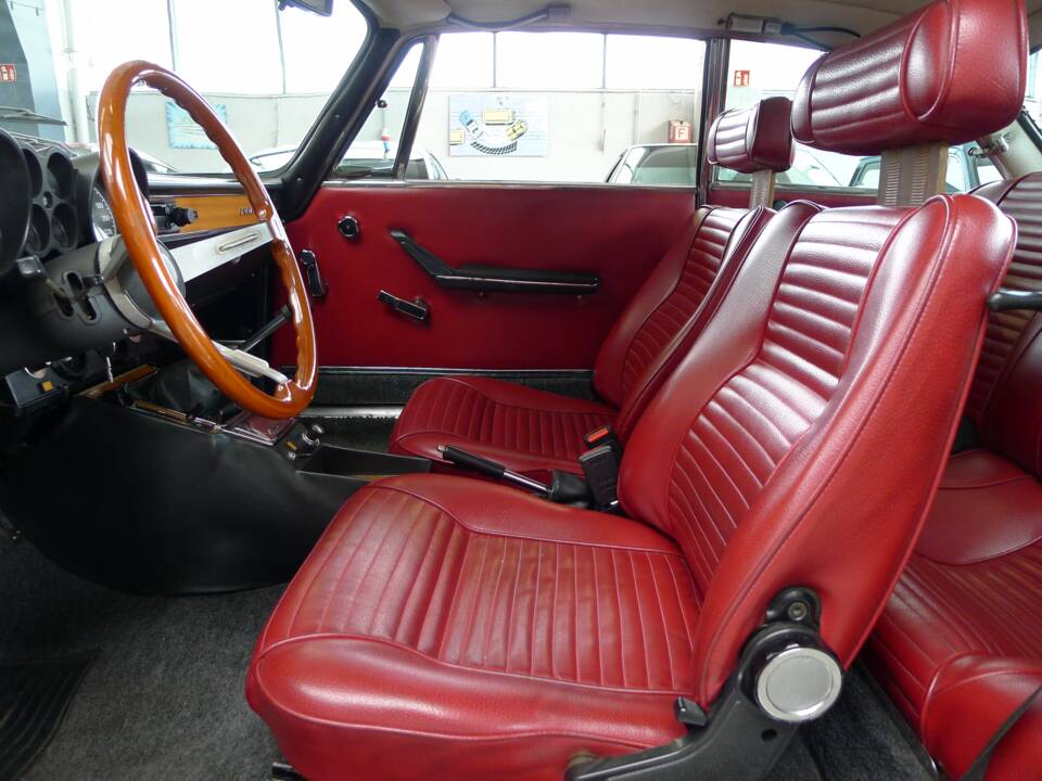 Bild 38/42 von Alfa Romeo 2000 GT Veloce (1975)