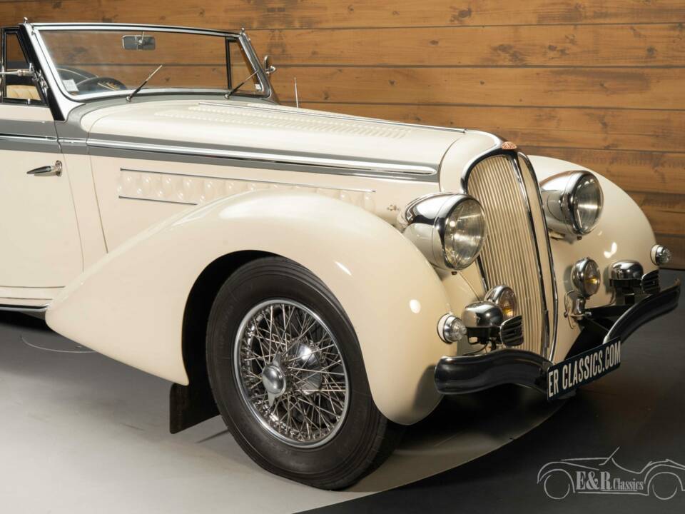 Image 2/8 of Delahaye 148 L Chapron &quot;Mylord Grand Luxe&quot; (1939)