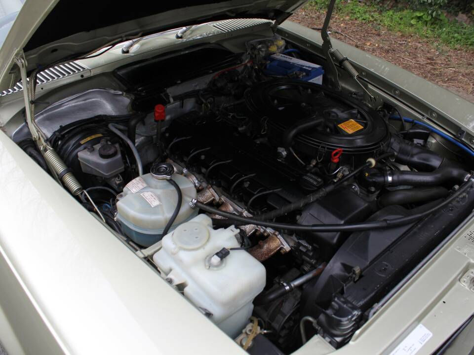 Image 15/18 of Mercedes-Benz 300 SL (1986)