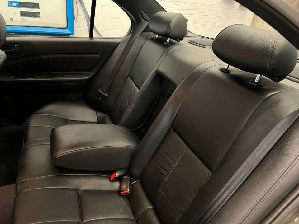 Image 13/17 de Nissan Maxima 2.0 V6 (1998)