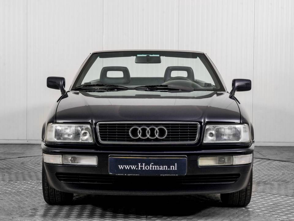 Immagine 16/50 di Audi Cabriolet 2.0 E (1995)