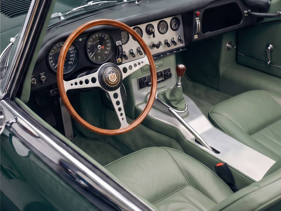 Afbeelding 5/13 van Jaguar E-Type 3.8 (1961)