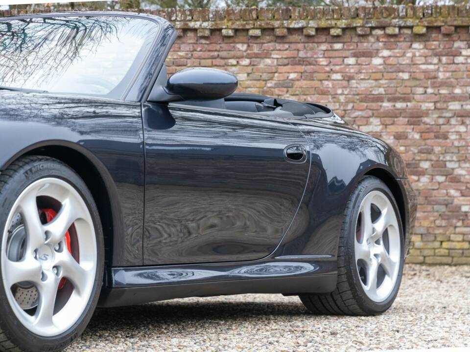 Bild 15/50 von Porsche 911 Carrera 4S (2003)