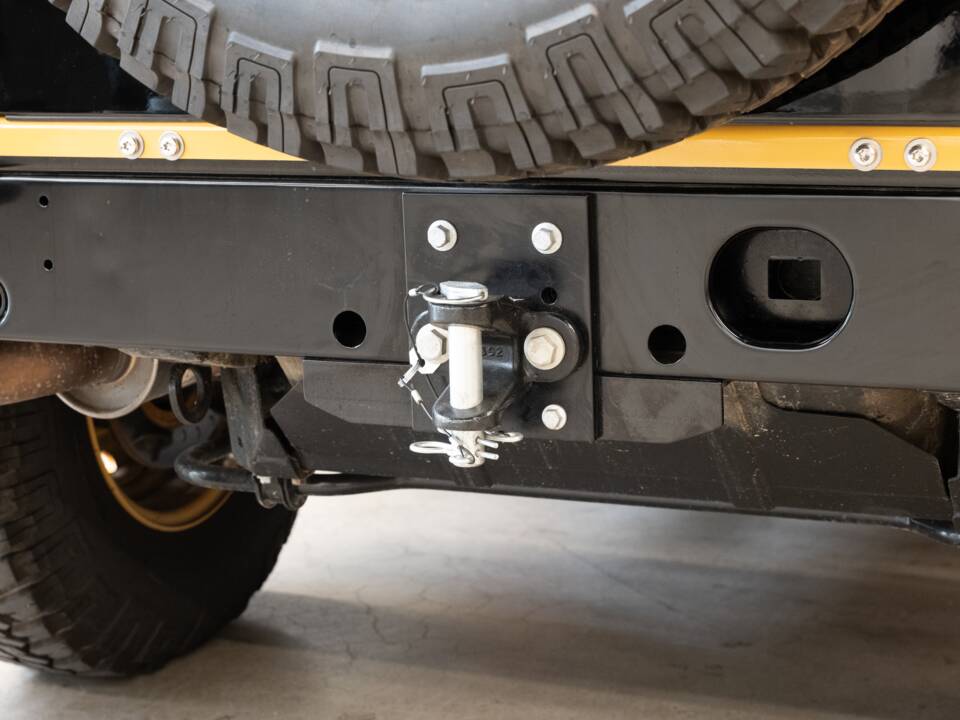 Image 45/47 of Land Rover Defender 90 Works V8 (2013)