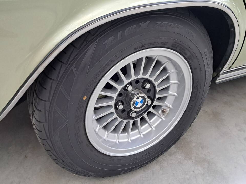 Immagine 36/39 di BMW 3,3 Li (1977)