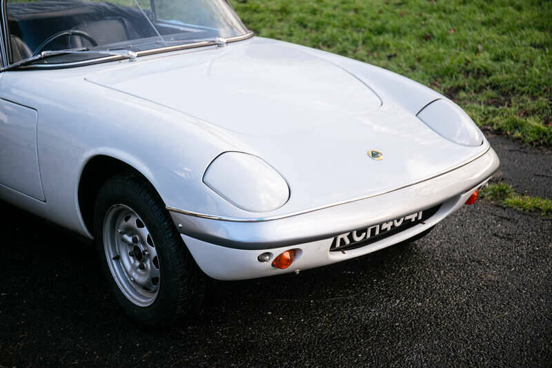 Image 8/34 de Lotus Elan SE (1967)