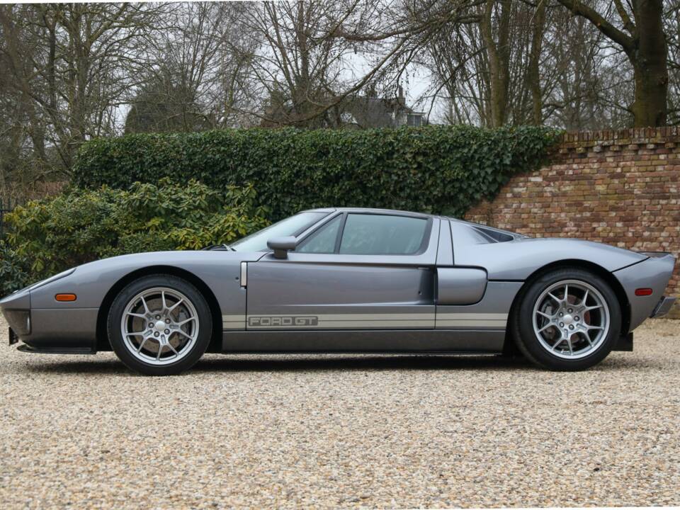 Bild 25/50 von Ford GT (2006)