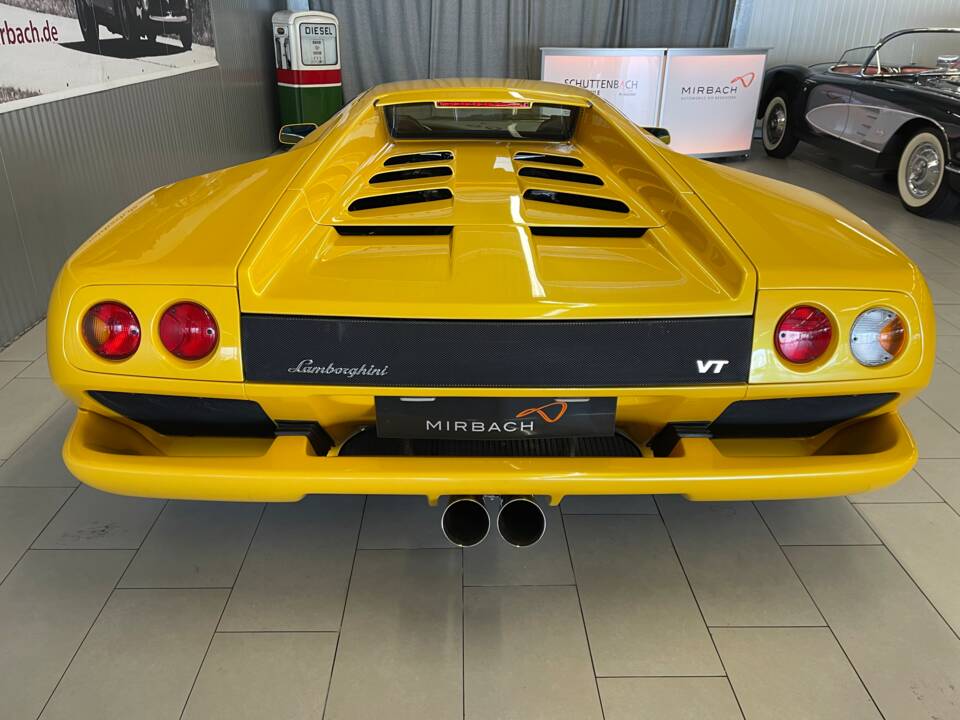 Image 11/20 of Lamborghini Diablo VT 6.0 (2001)